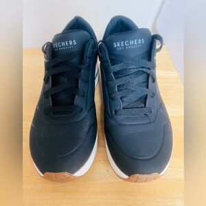 SKECHERS Women,s Sneakers Air-Cooled Memory Foam Black